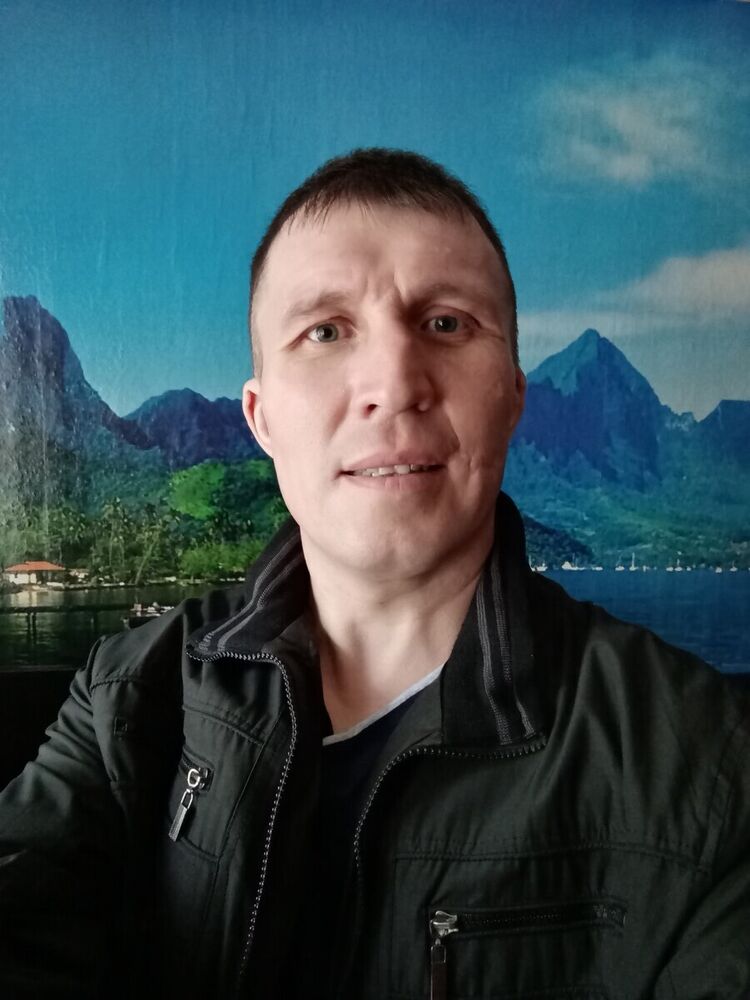  21209222  Radmir, 44 ,    