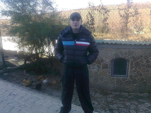  8995292  Ruslan, 44 ,    