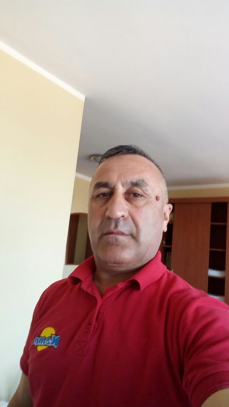  43493662  , 56 ,    