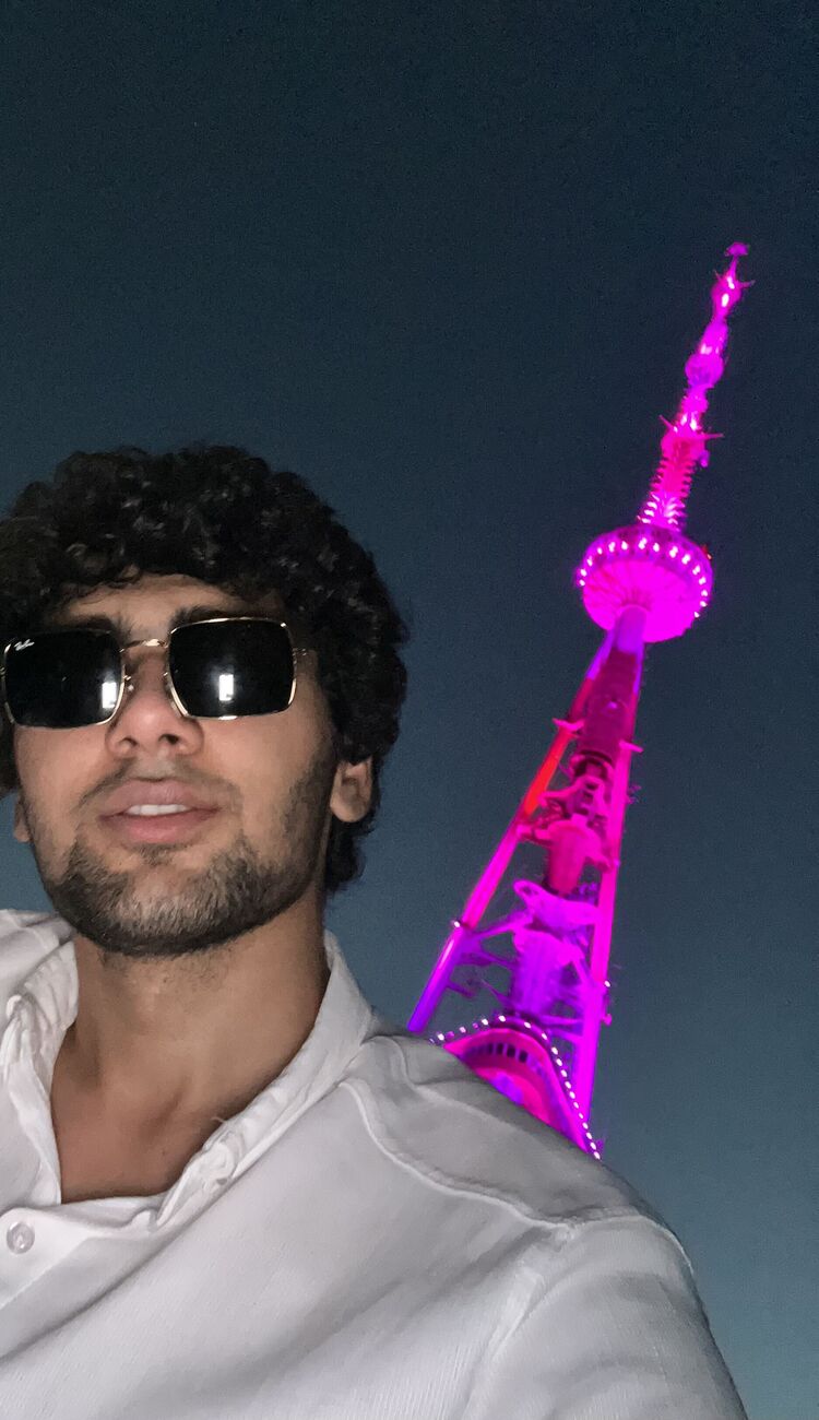  52590902  Alxan, 25 ,    