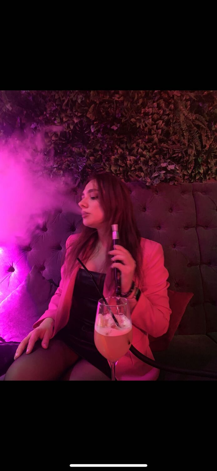  ,   Kate Rina, 27 ,  
