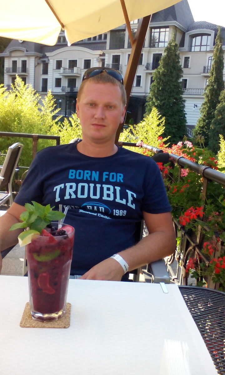  ,   Andrej, 40 ,   ,   , c 