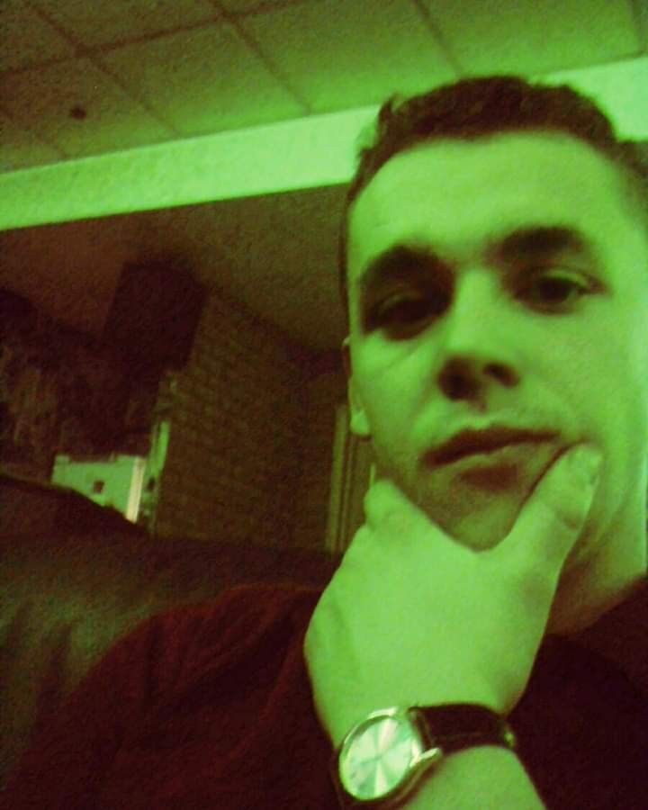  15831892  , 32 ,    