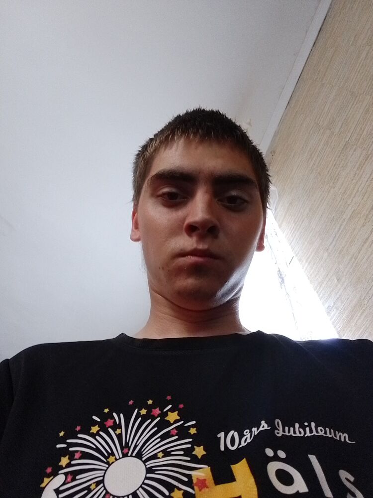  35391512  VADIM, 21 ,    