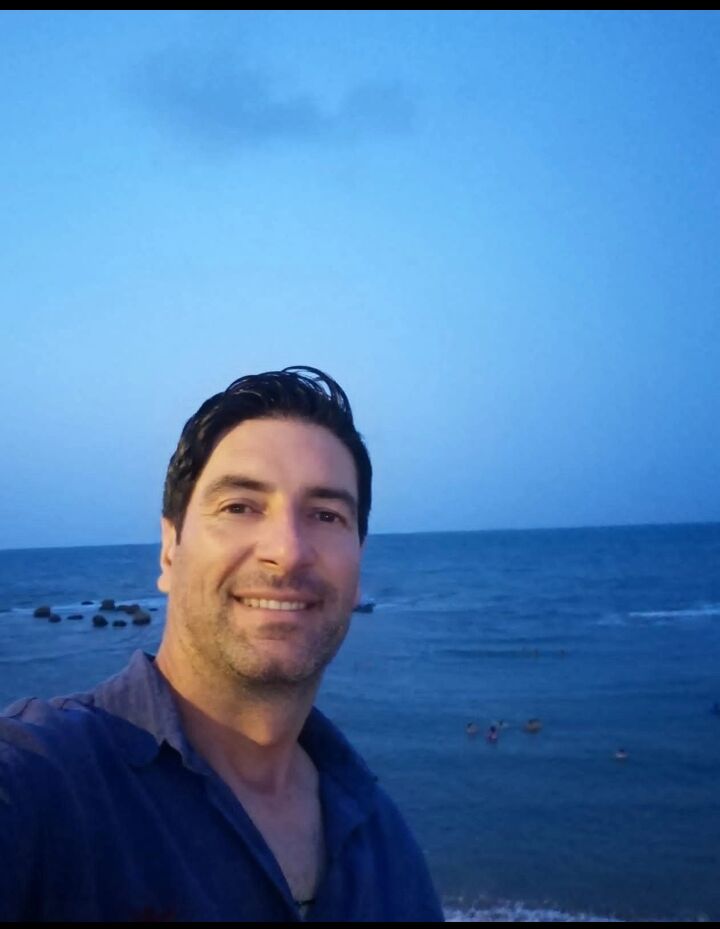  54535632  Memoli, 40 ,    