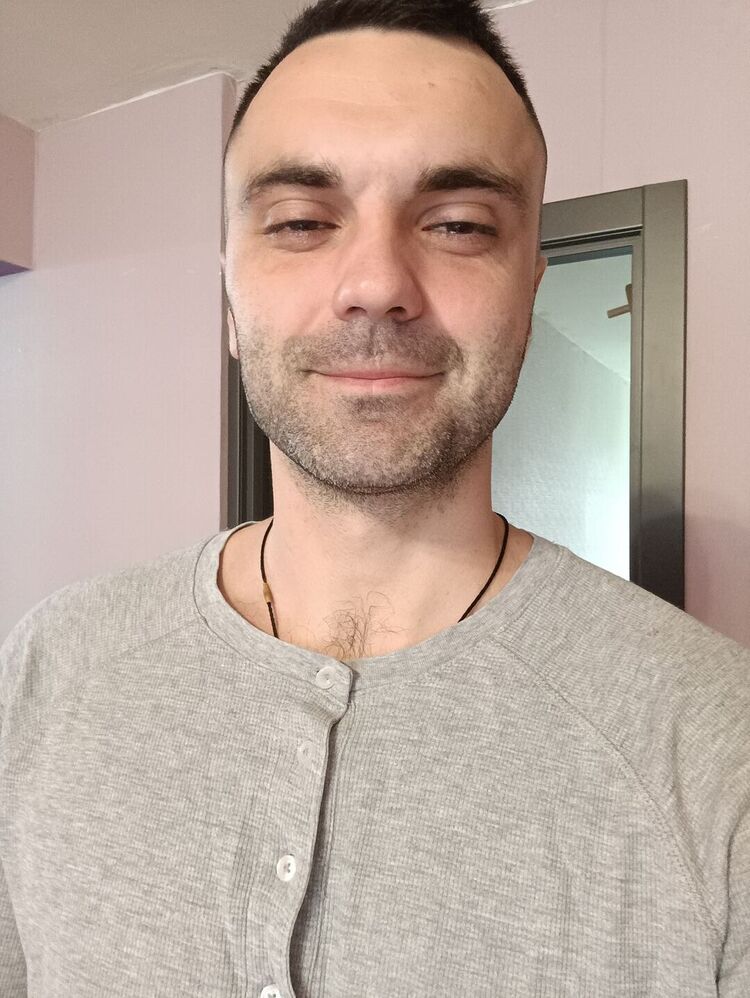  49289242  Artem, 31 ,    