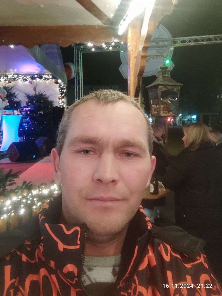  Monchengladbach,   , 36 ,   c 