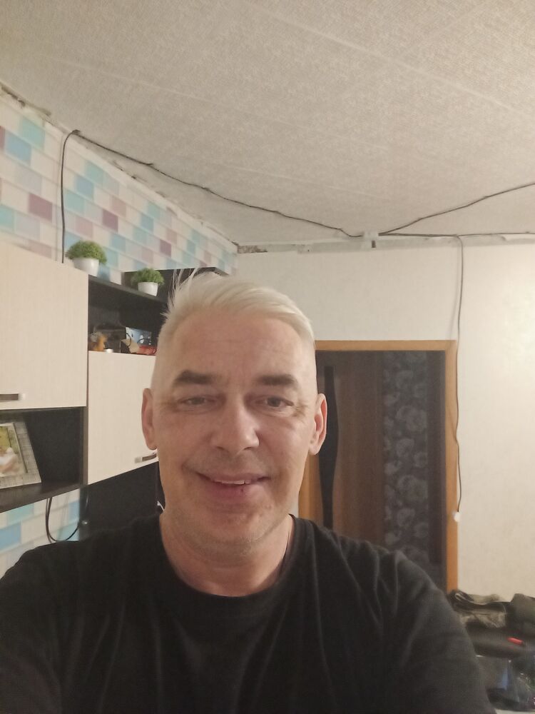  48519742  , 46 ,    