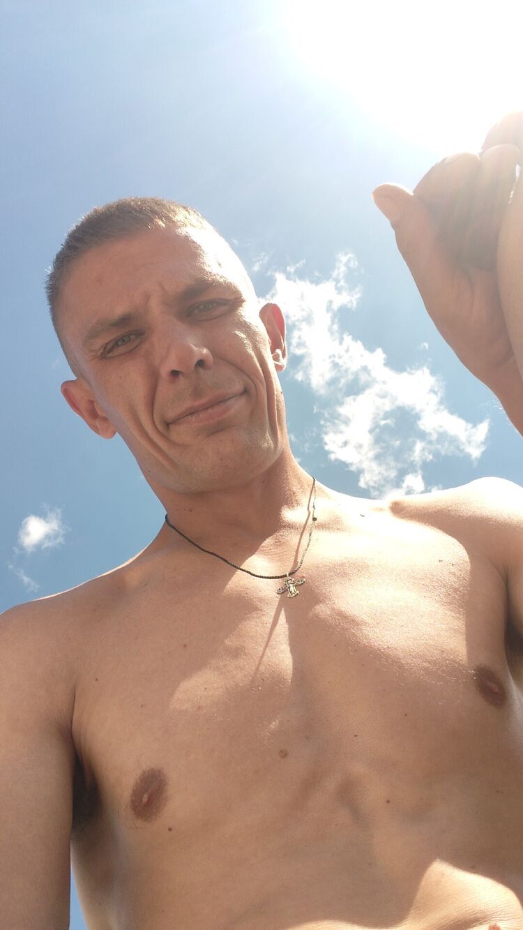  47239402  , 33 ,    