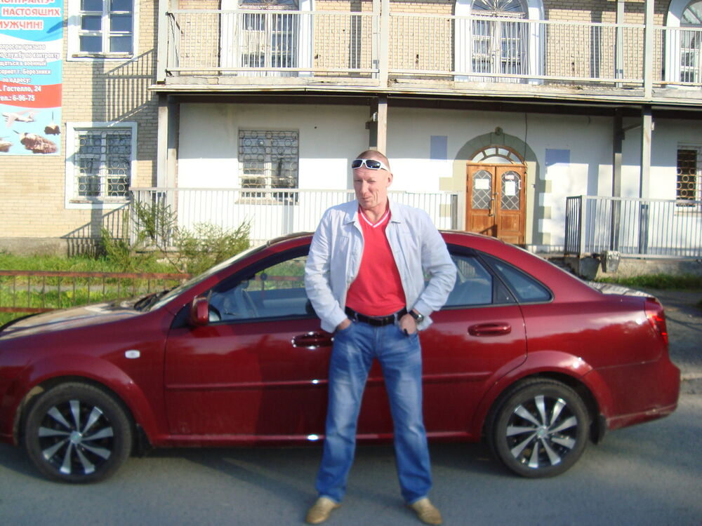  5427732  Viktor, 60 ,    