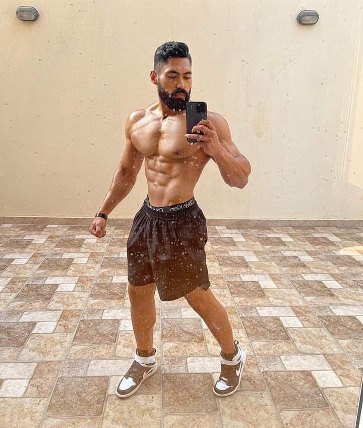 ,   Sadam, 38 ,   ,   