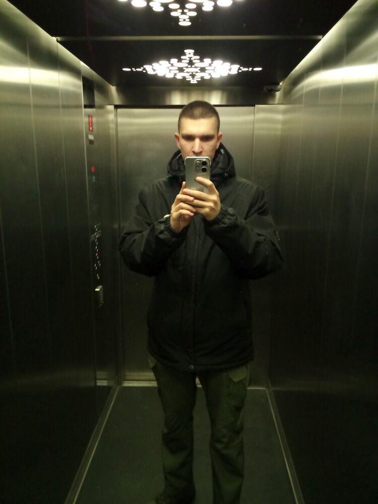  49619602  Alexey, 22 ,    