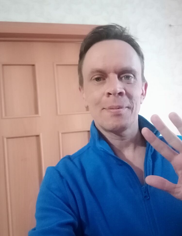  26565522  Oleg, 42 ,    