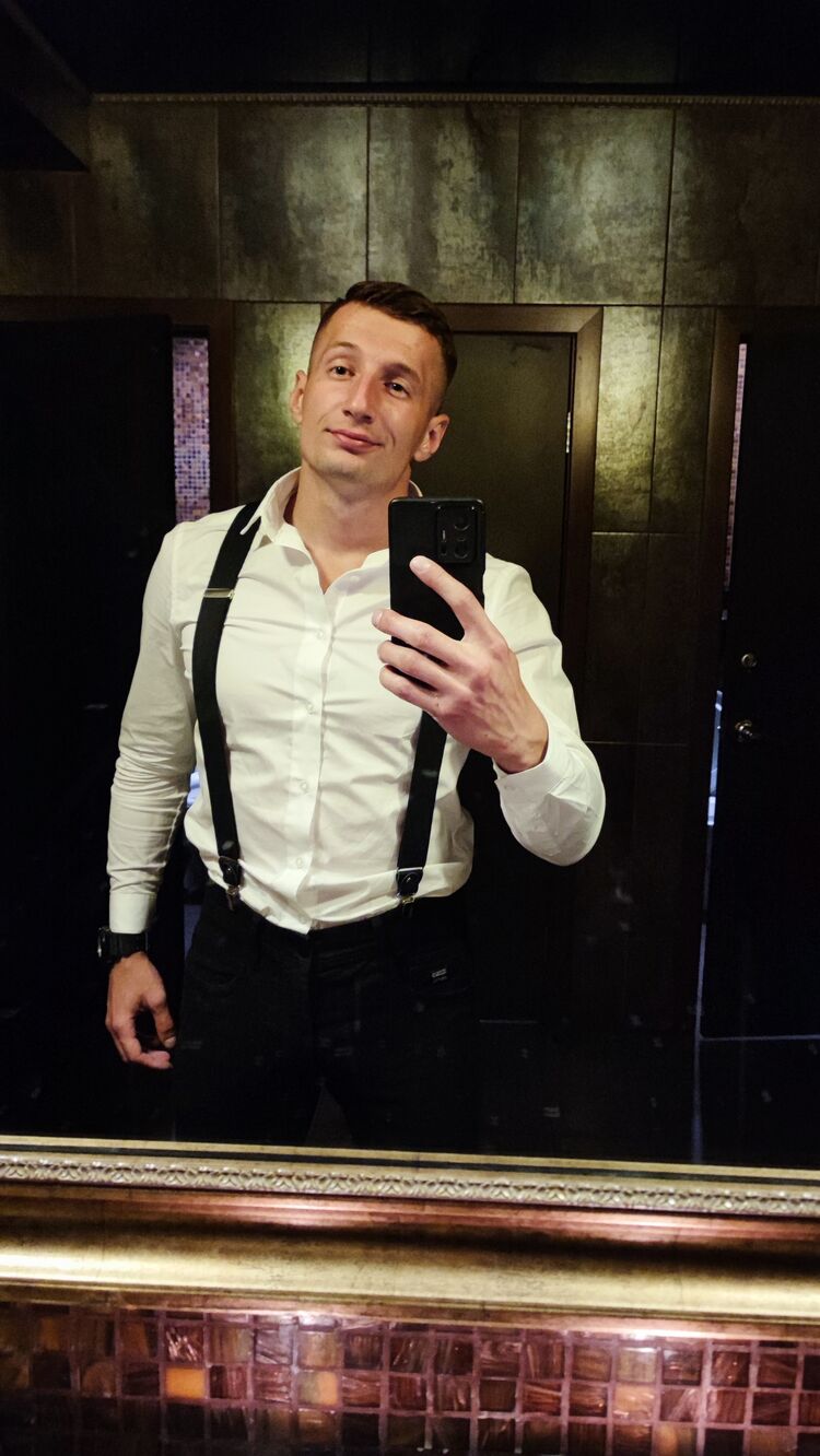  ,   Alex, 28 ,   ,   
