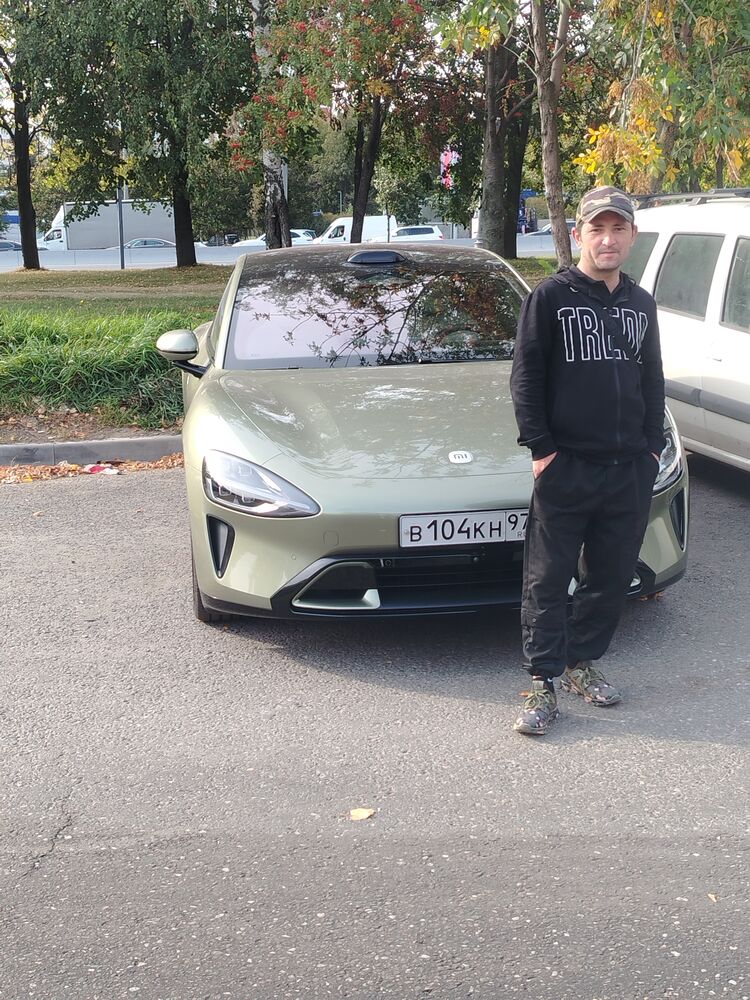  53663442  Ilxom, 37 ,    