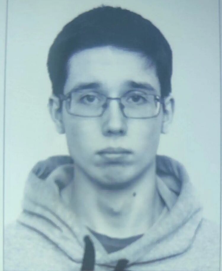  51380832  , 21 ,    