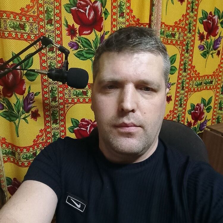  51961182  Nikoy, 38 ,    