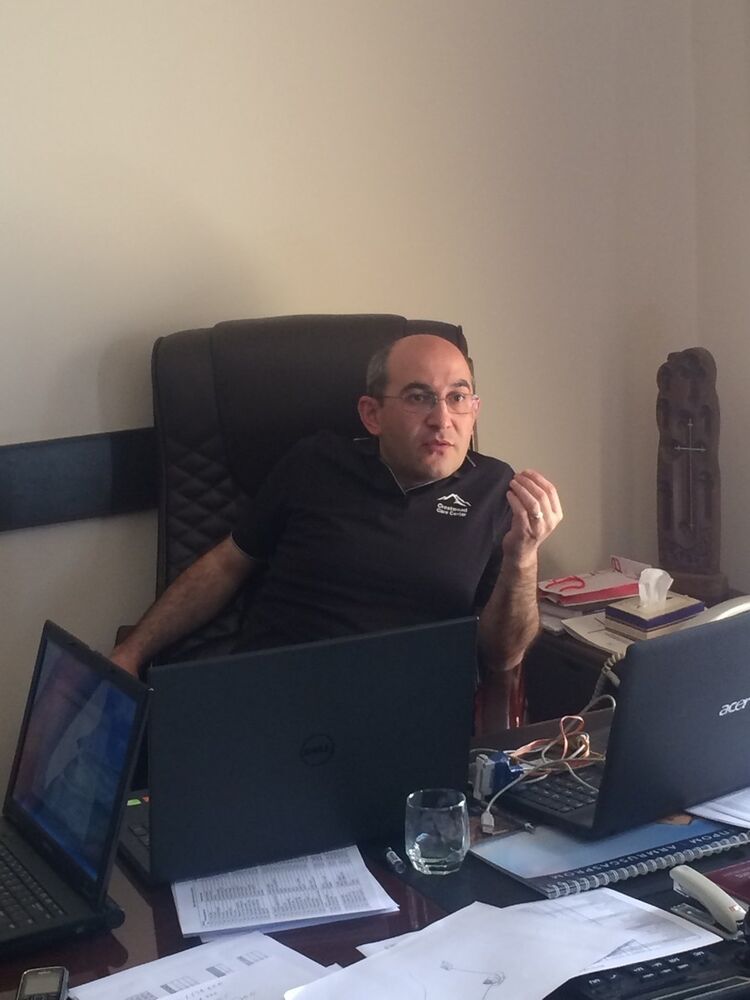  8730792  Marat, 49 ,    