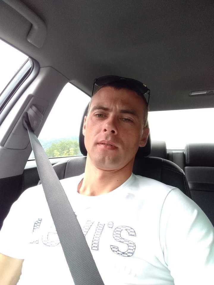  31159902  Vladimir, 39 ,    
