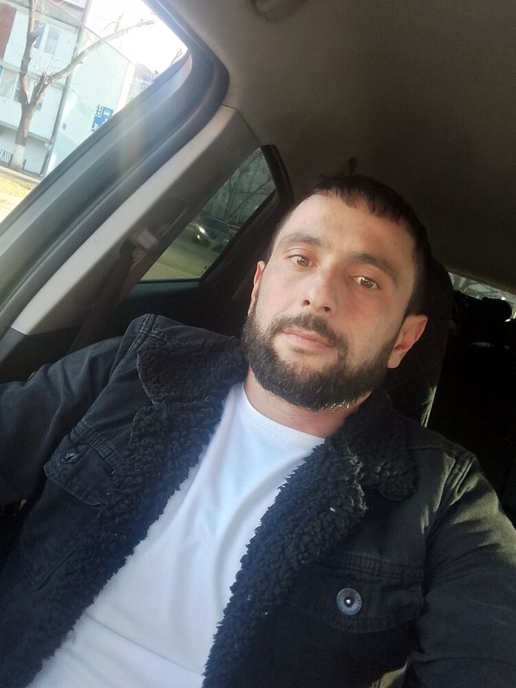  49397702  , 35 ,    