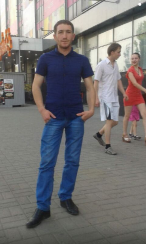  ,   Adel, 36 ,   ,   