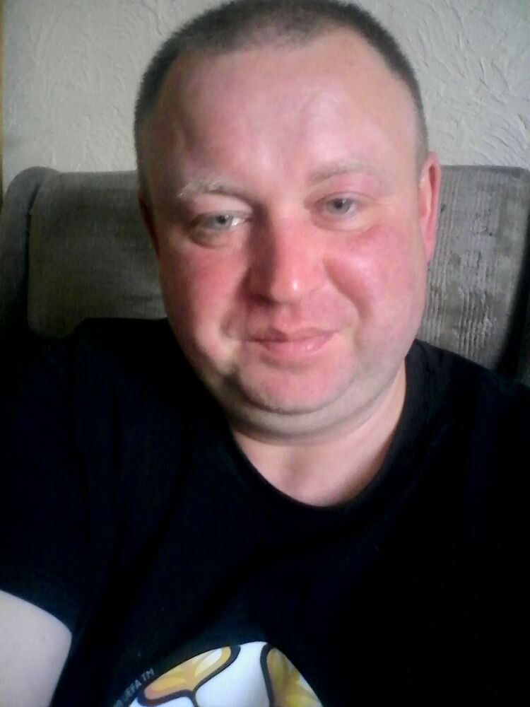  5863132  Bpris, 52 ,    