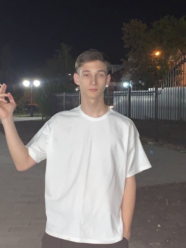  52901232  , 19 ,    