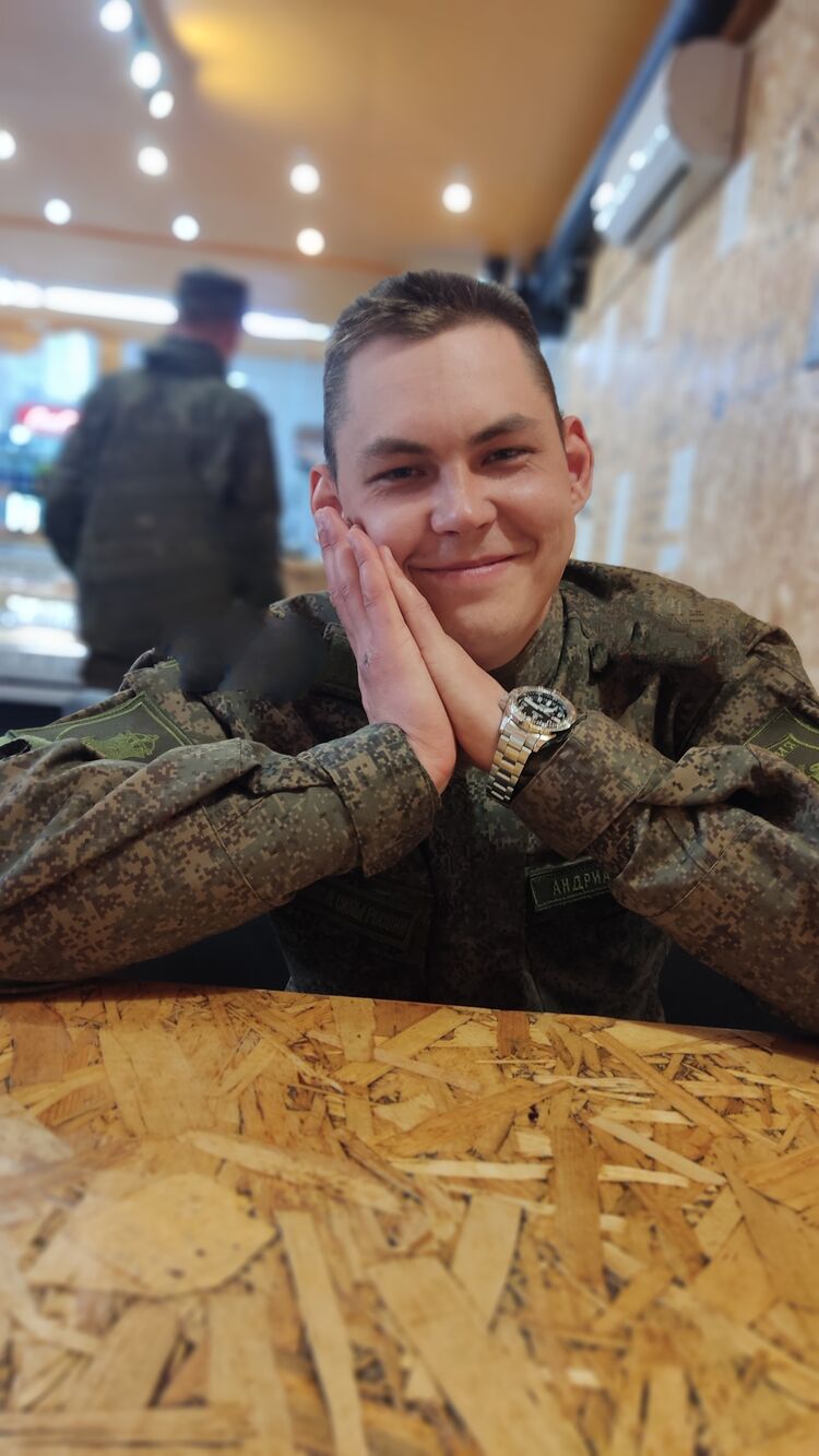  ,   Vladislav, 27 ,   ,   , c 