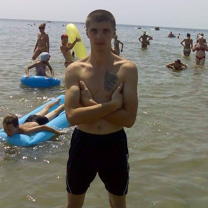  10678952  Victor, 44 ,    