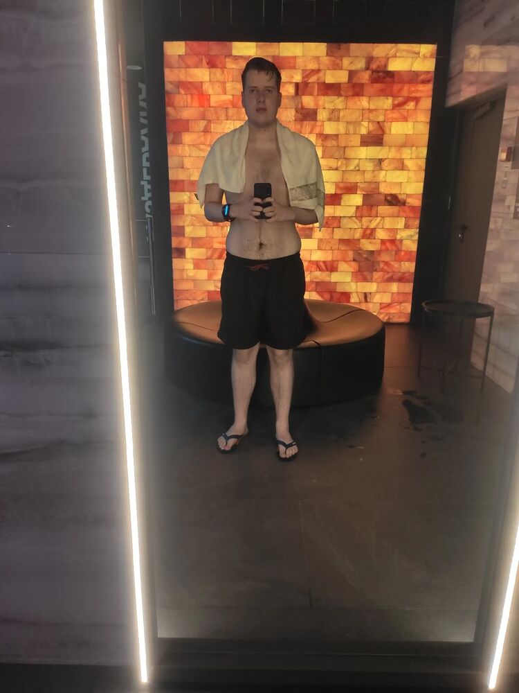  48872852  , 23 ,    