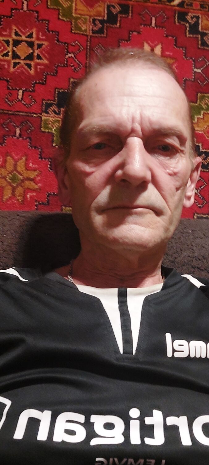  36722922  , 63 ,    