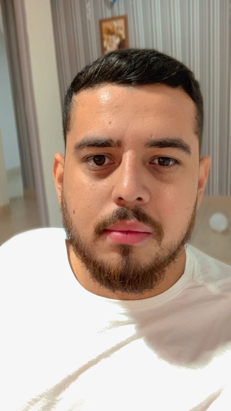  ,   Felipe, 24 ,   ,   