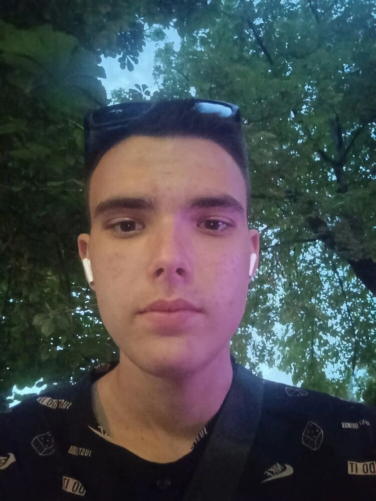  41792502  , 21 ,    