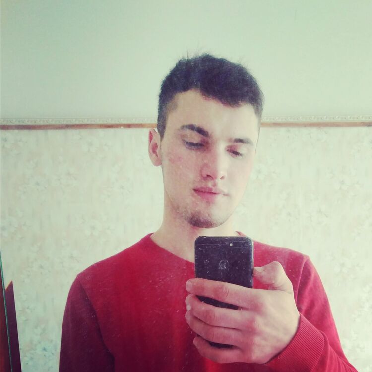  39244512  Ali, 25 ,    