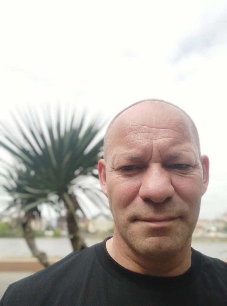  ,   Igor, 49 ,   ,   , c 