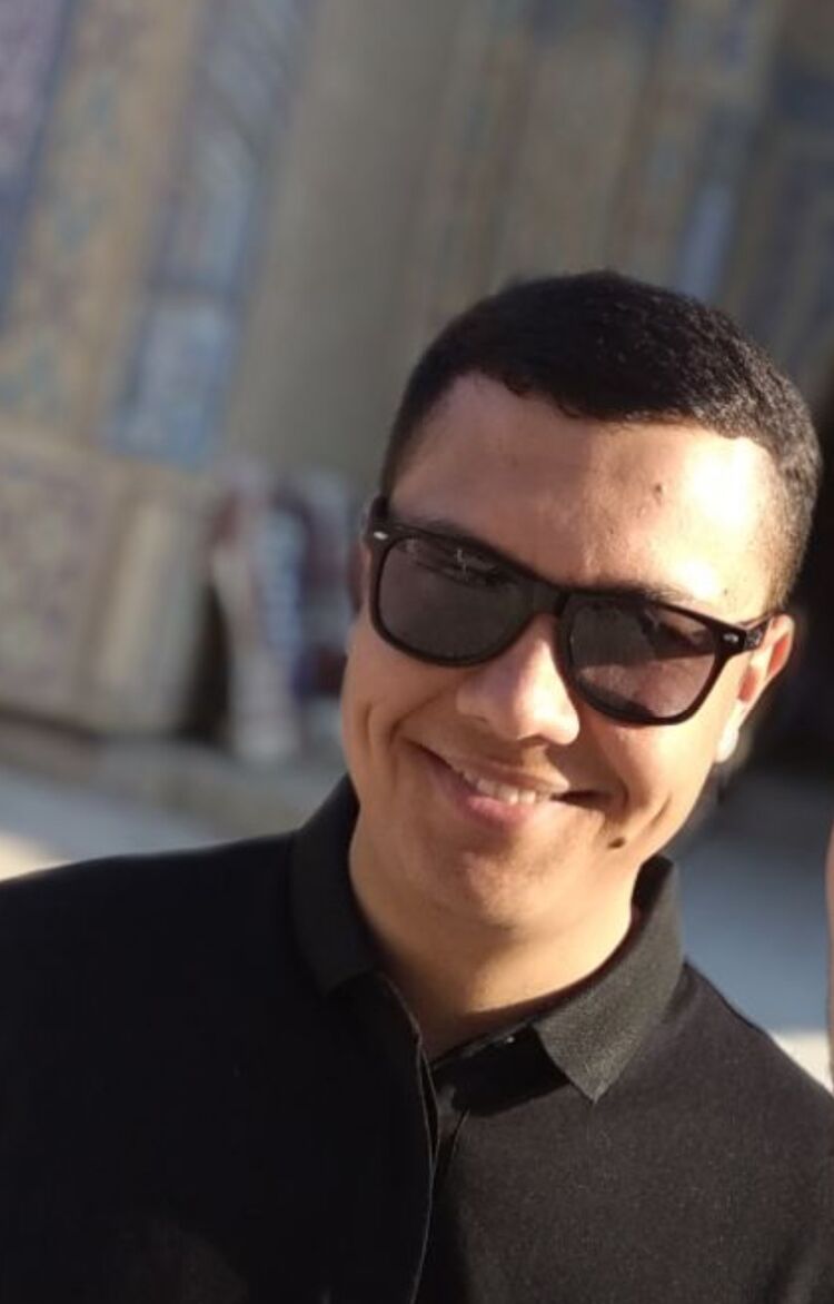  30075782  Beck, 32 ,    