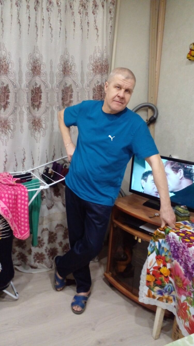  33052752  Vladimir, 57 ,    