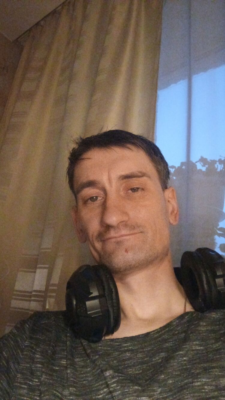  54330042  , 37 ,    -