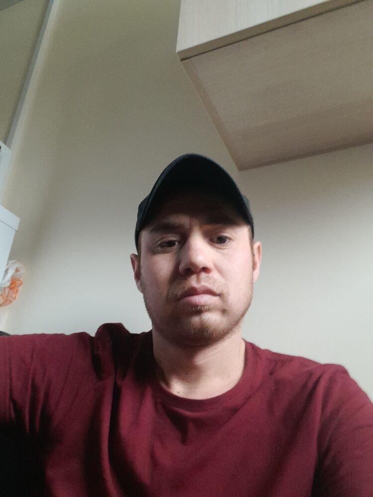  25957152  , 37 ,    