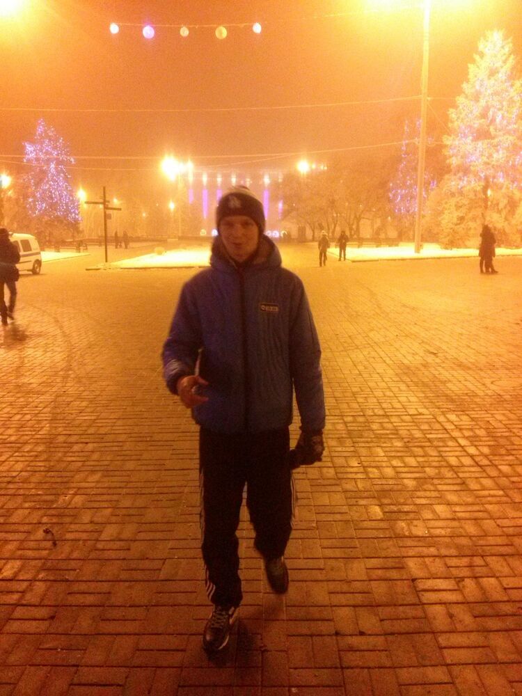  8613862  Vladislav, 29 ,    