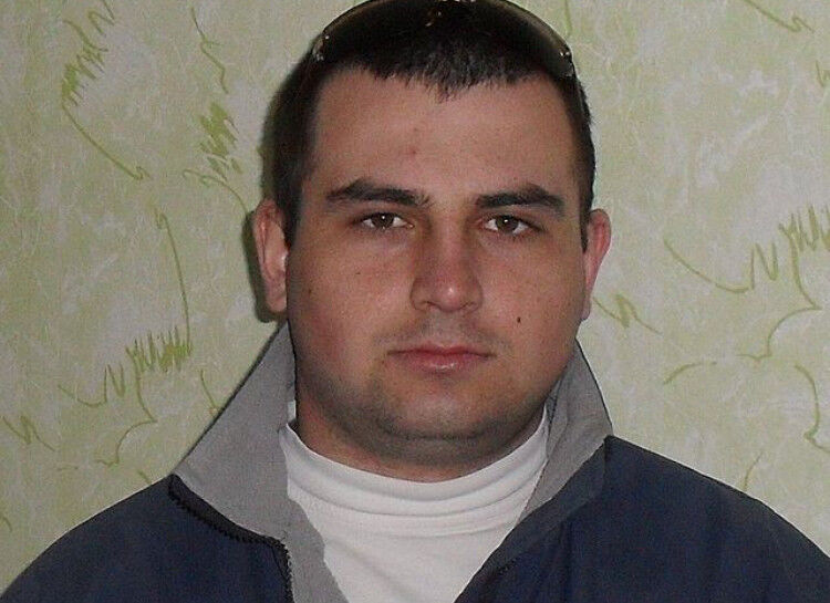  15417862  Ivan, 36 ,    