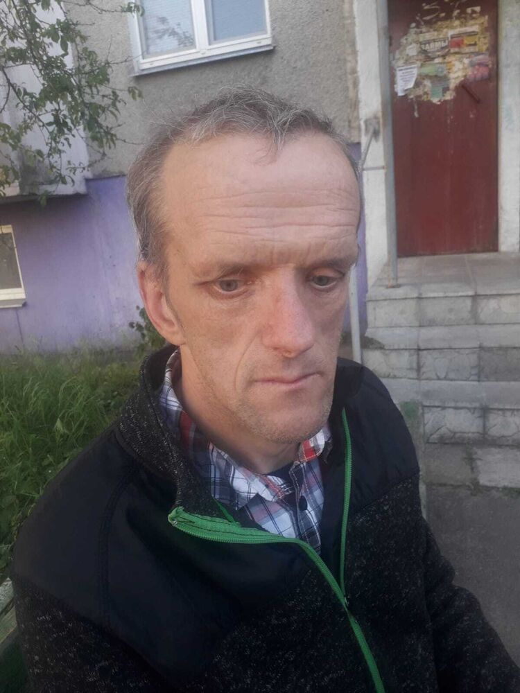  34649272   , 52 ,    