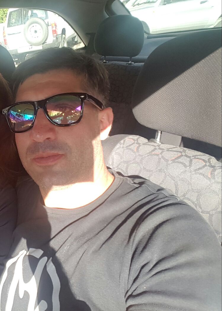  53509942  Levan, 40 ,    