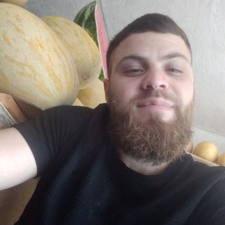  40508652  Ruslan, 32 ,    