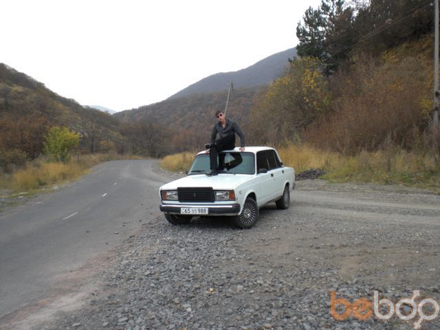  ,   Kyaj, 33 ,   