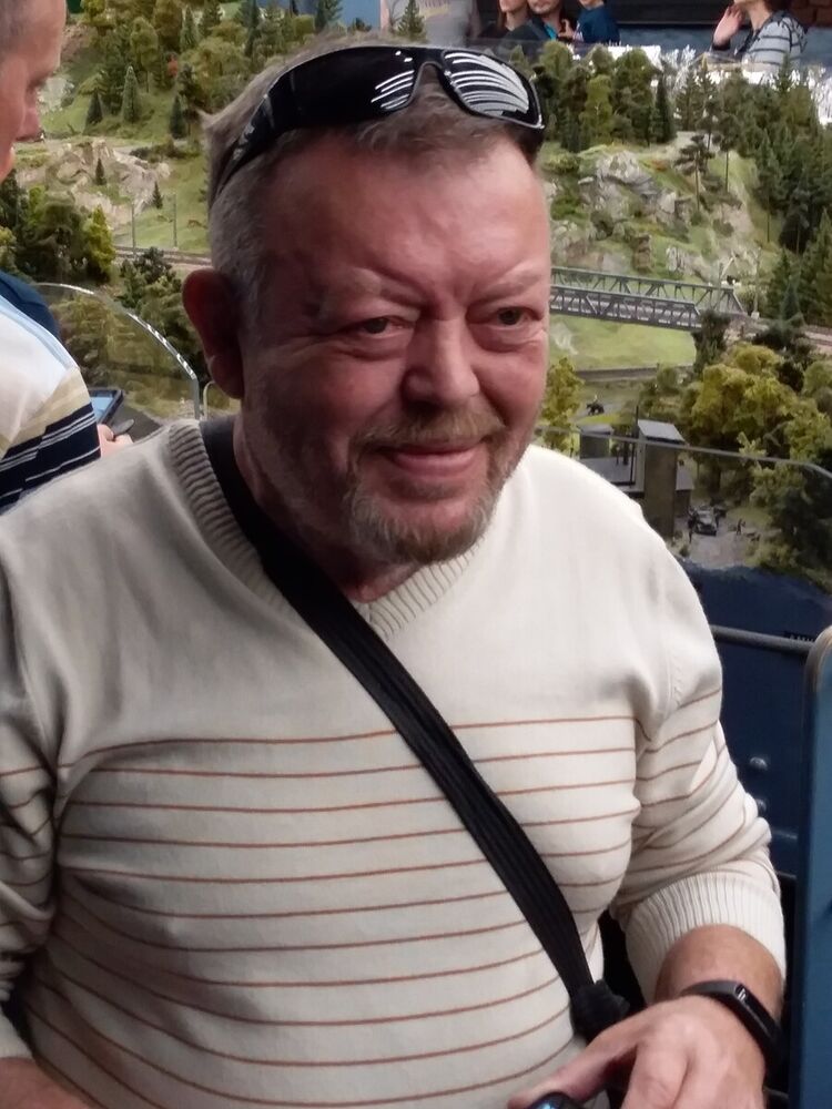  20300042  , 70 ,    -