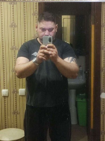  28428892  , 44 ,    