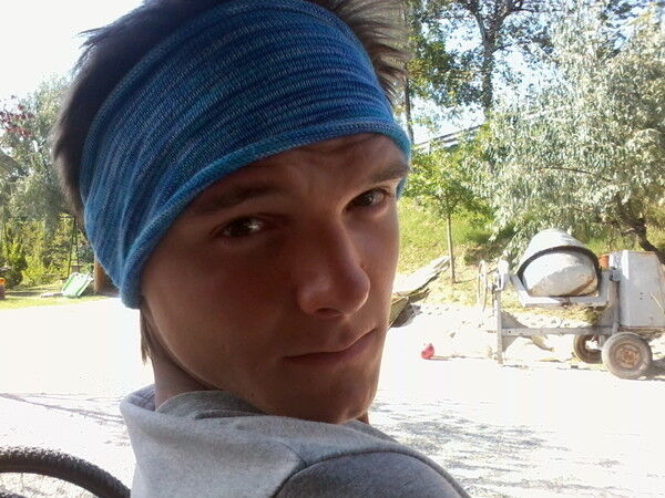 ,   Andrey, 32 ,   