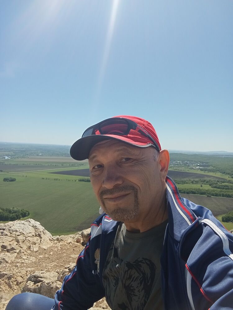  47430532  Aydar, 64 ,    