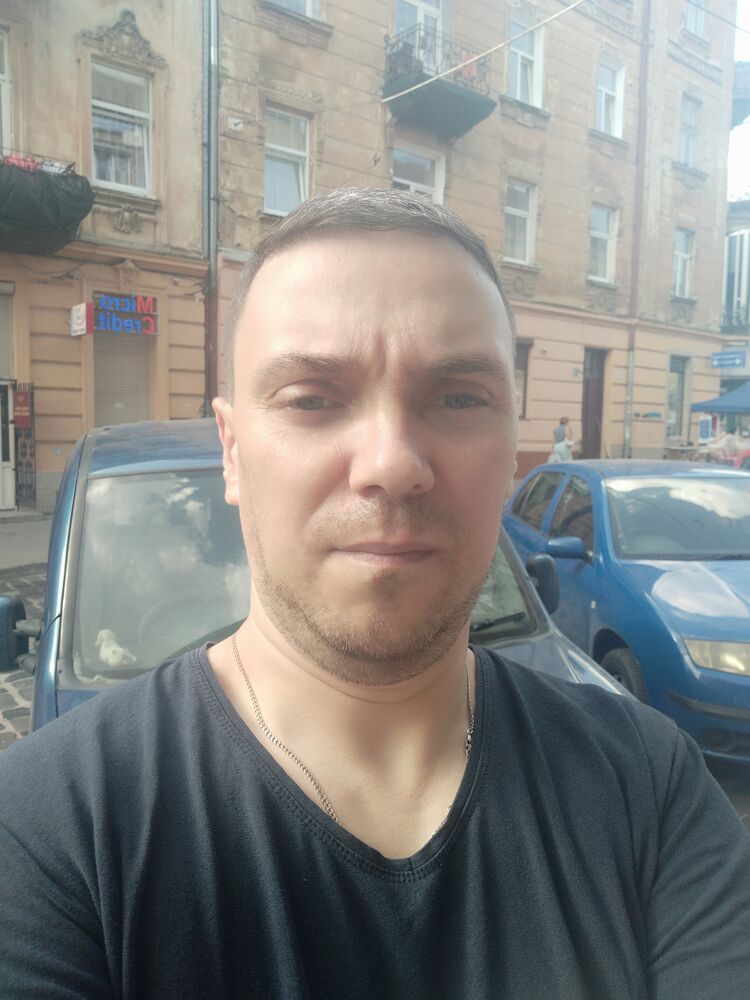  52596312  , 48 ,    